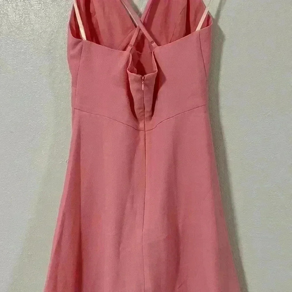 152.BCBGeneration Size 6 Deep V-Neck Spaghetti Strap Mini Cocktail Pink Dress - Picture 8 of 8